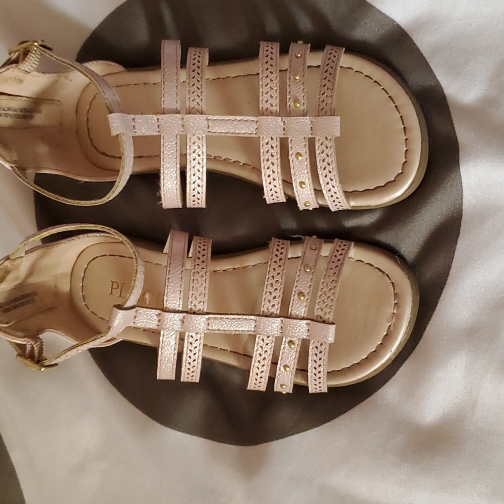 Girls sandals
